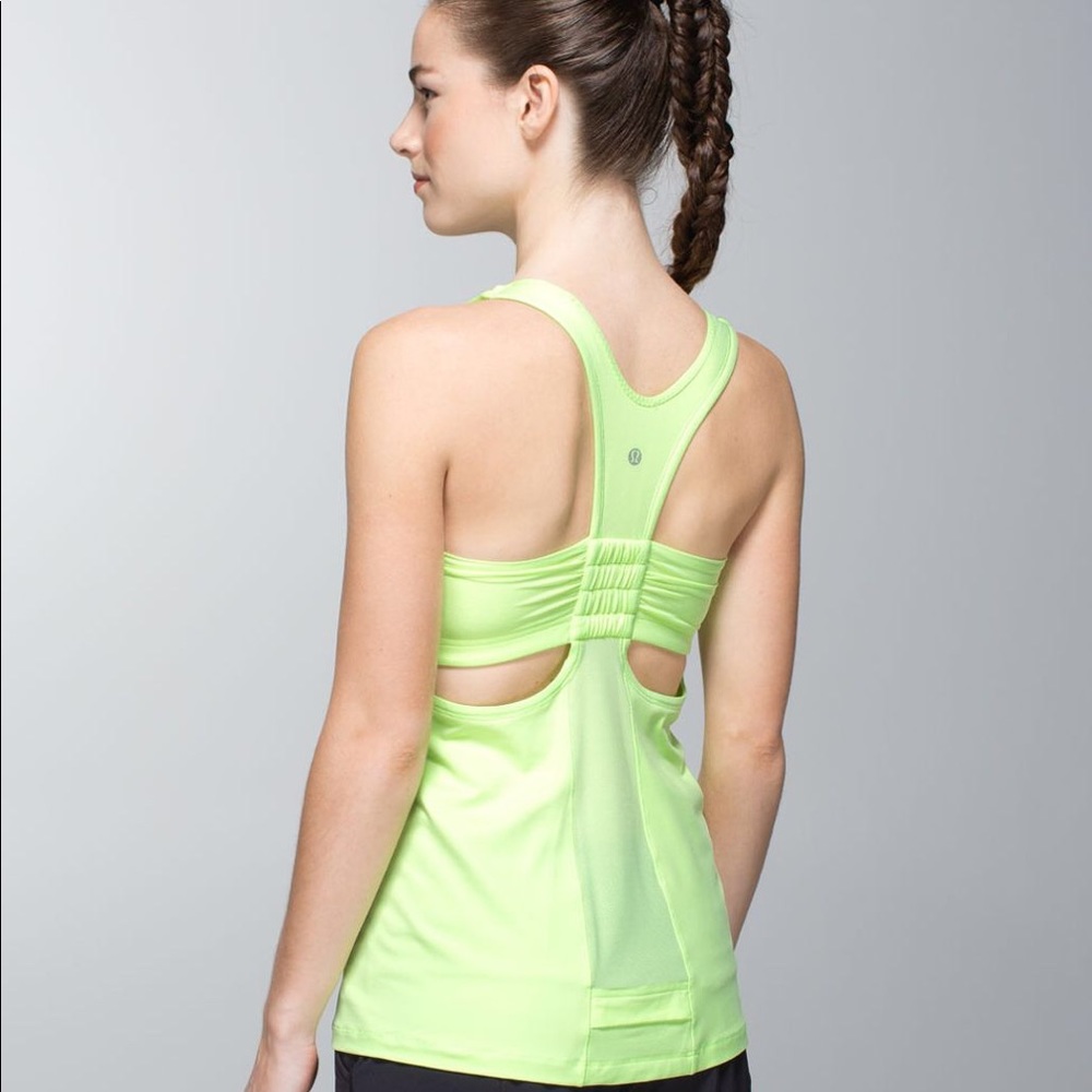 Lululemon cut out built in bra